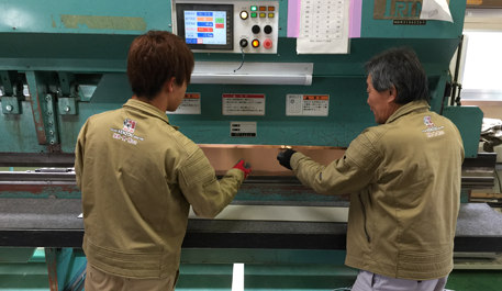 自社施工だから、余分な中間マージンがかかりません。